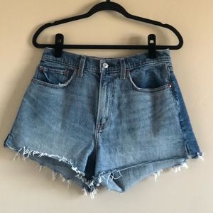 Abercrombie The Mom Short High Rise Jean 10/30